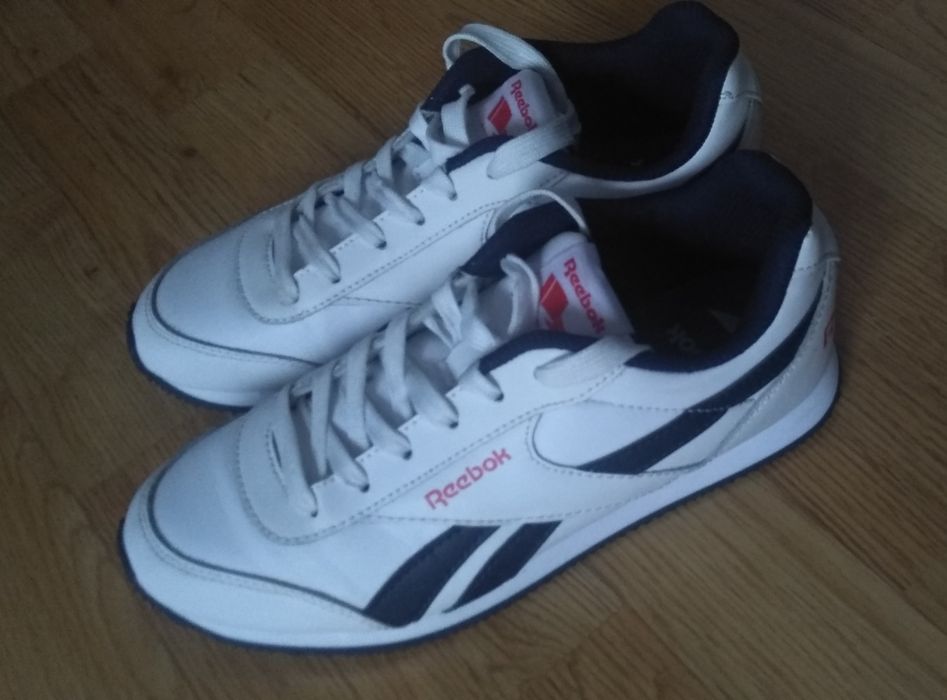 Adidasy.  Reebok