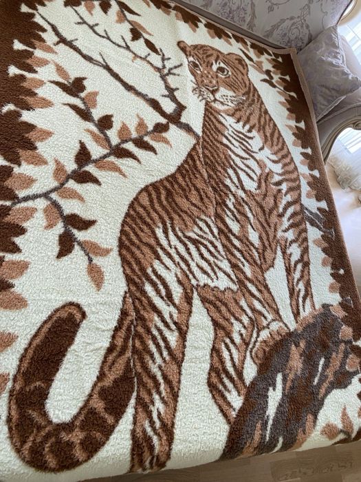 Продам недорого теплі пледи!