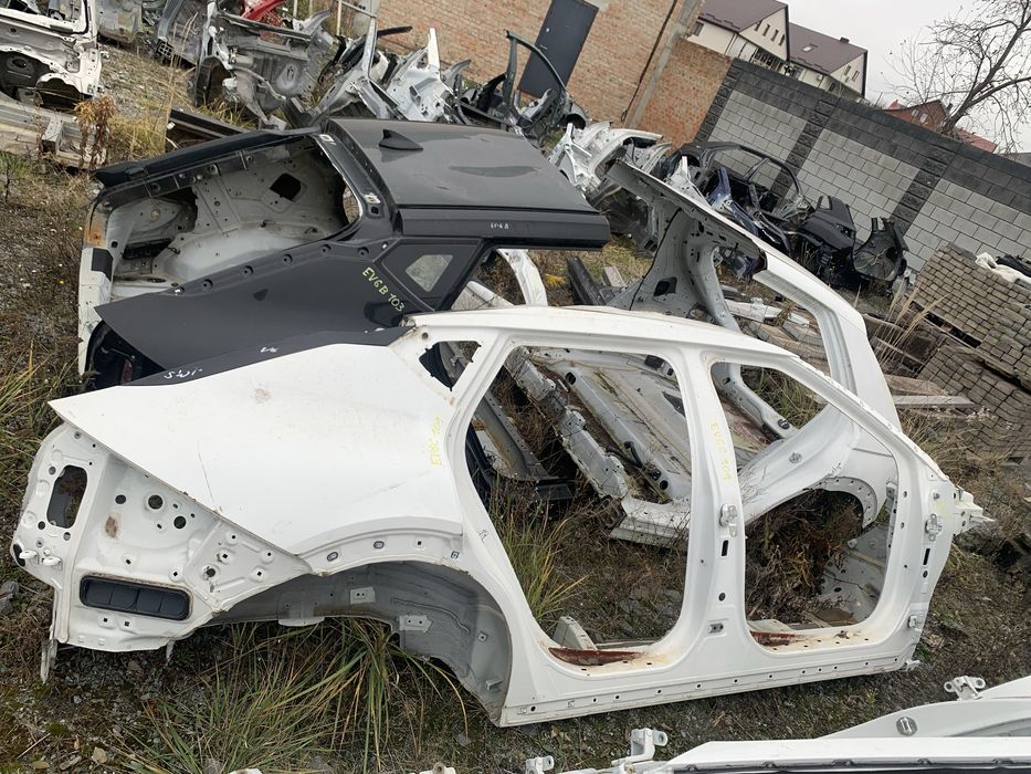 Бік бок часть кузов четверть стойка ланжерон Kia EV-6 В НАЯВНОСТІ