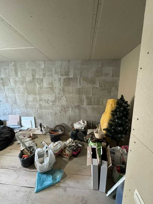 Будинок, смт. Куликів ( центр)