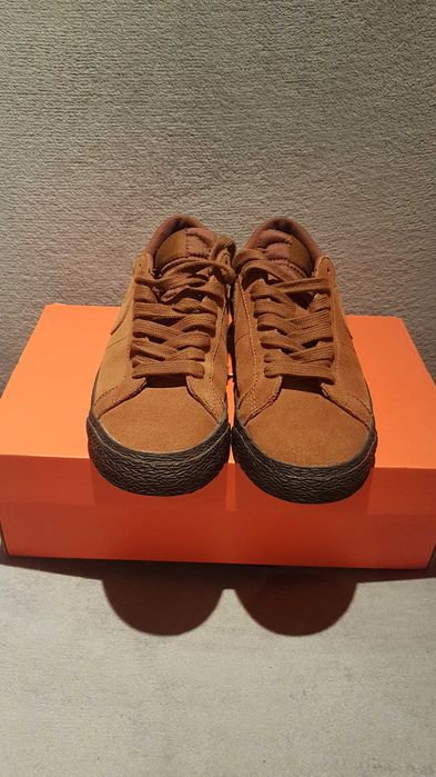 BUTY NIKE SB BLAZER LOW (light British Tan / Black)