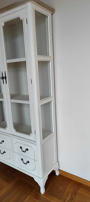Witryna komoda retro biała