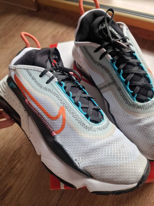 buty Nike Air Max 2090, roz. 41, wielokolorowe