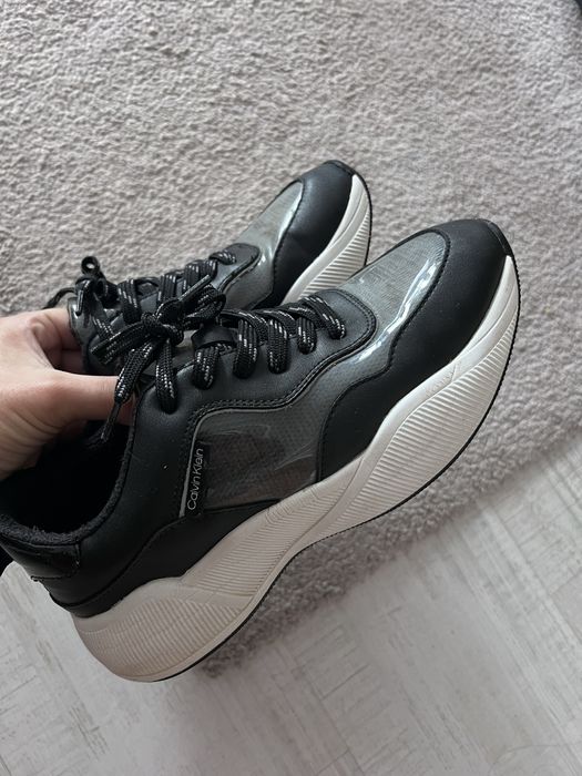 Теплые кроссовки Calvin Klein 38р.