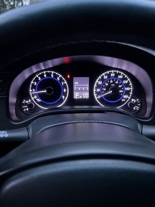 Infiniti G25, 2011, автомат, офіційне ГБО