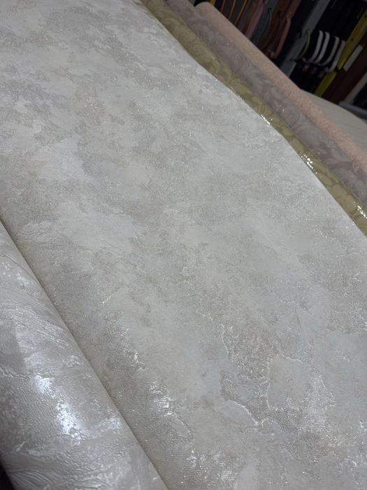 Розпродаж високоякісних метрових шпалер