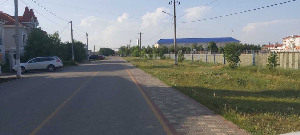 Продам земельну ділянку в Молодіжному