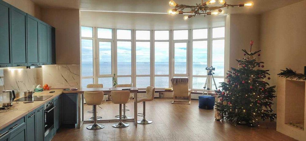 видовая, просторная квартира в жк Гагарин Плаза. видео!