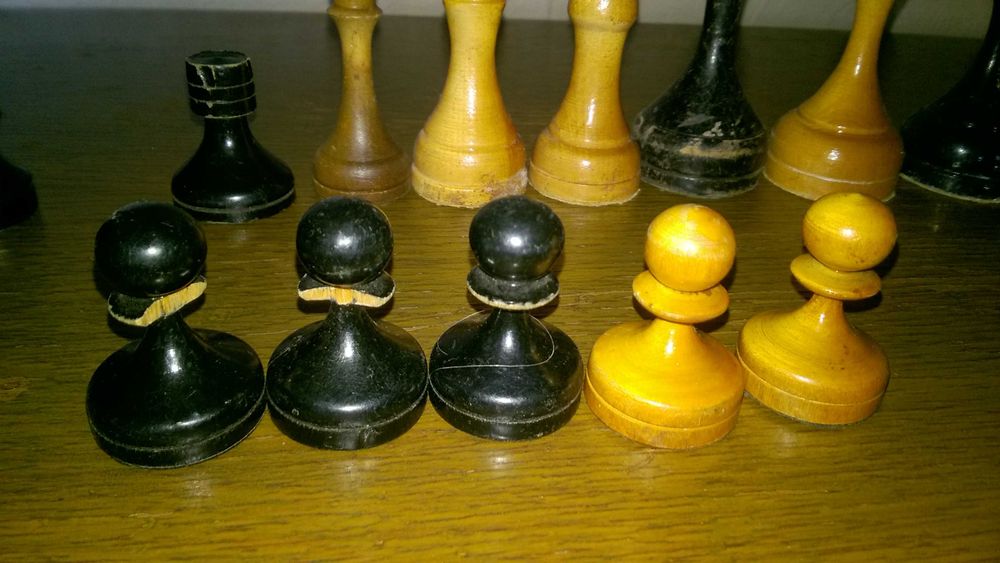 Шахматные фигуры, деревянные
