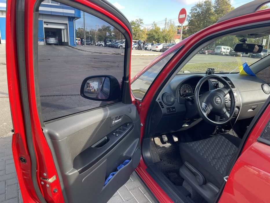Продам Suzuki SX4