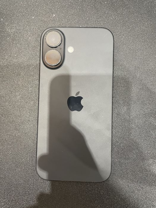Iphone 16 em muito bom estado