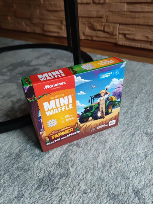 Klocki Mini Waffle FARMER Traktor z opryskiwaczem Figurka Marioinex