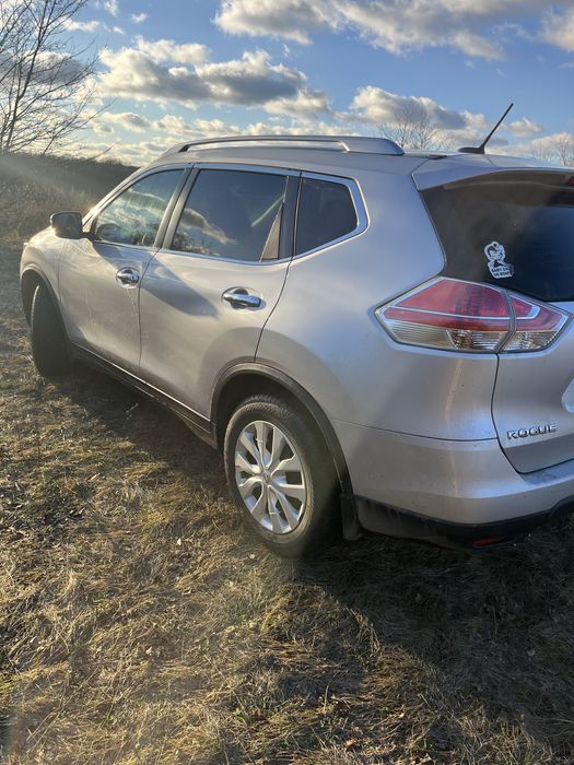 Nissan Rogue 4WD, газ-бензин