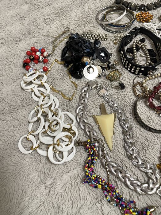 Набір біжтерії, Великий лот біжутерії, 50/50 лом та цілі прикраси