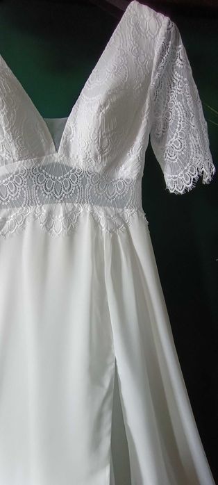 Koronkowa Suknia Ślubna w stylu boho