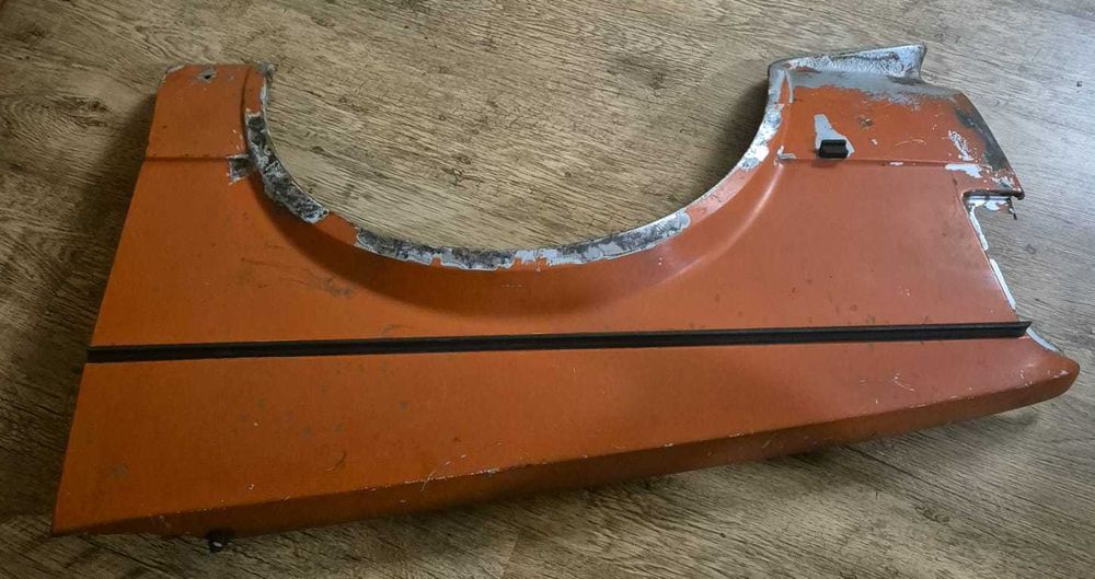 Blotnik Przedni Lewy VW JETTA 1A (80-84r.) Oryginalny