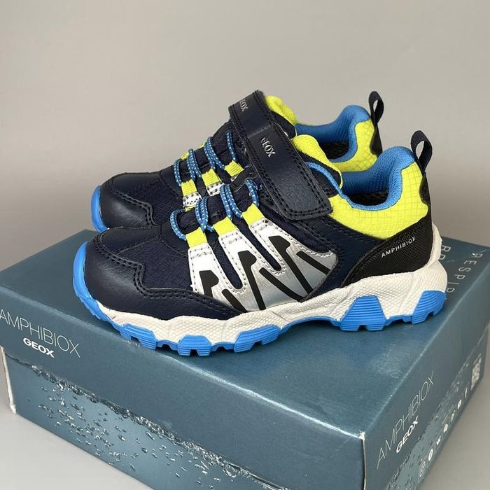 Продам кроссовки Geox с мембраной Amphibiox