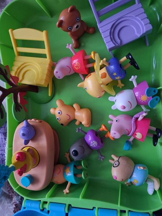 Набір свинка Пепа в кейсі