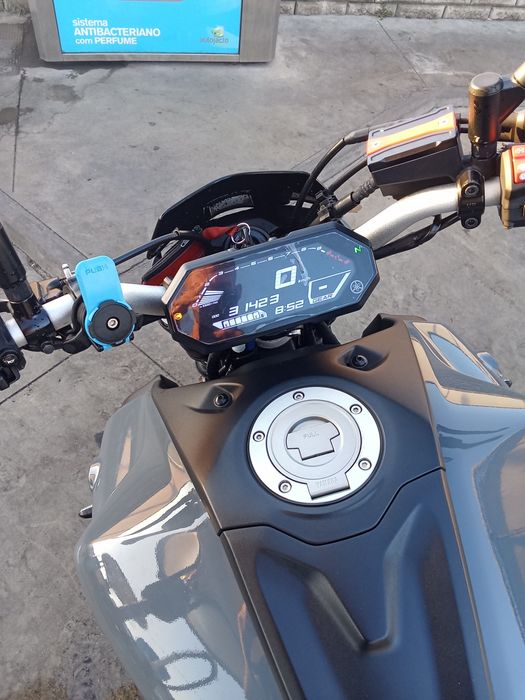 Troco MT 07 por mota