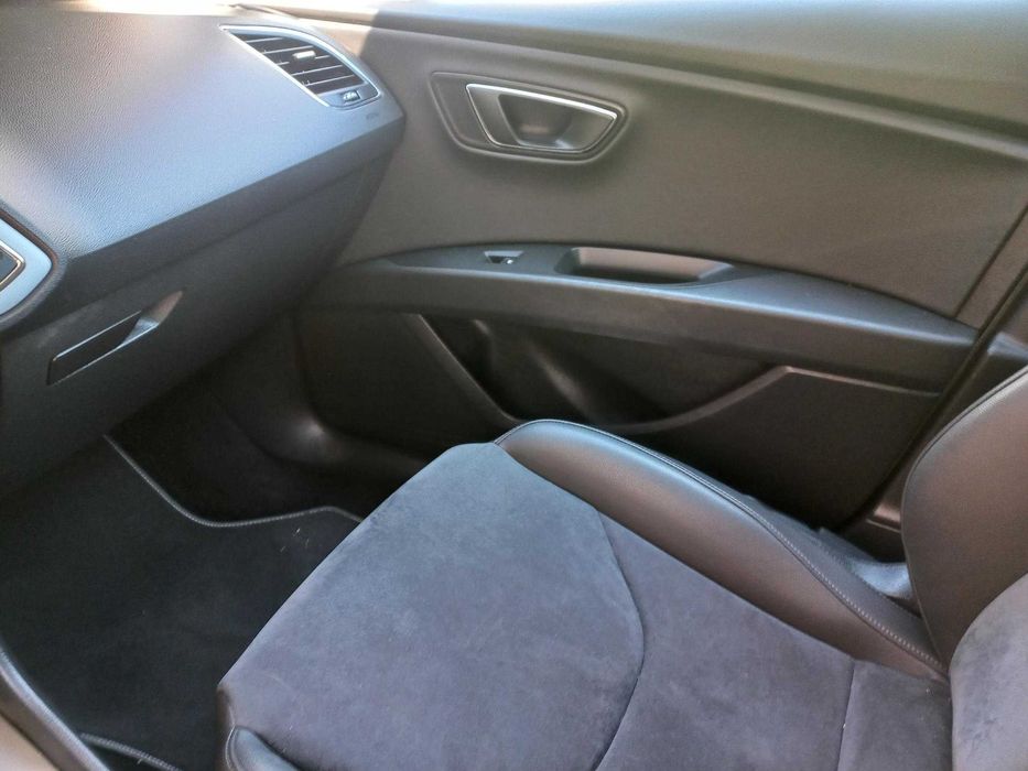 SEAT Leon — fotografia 10