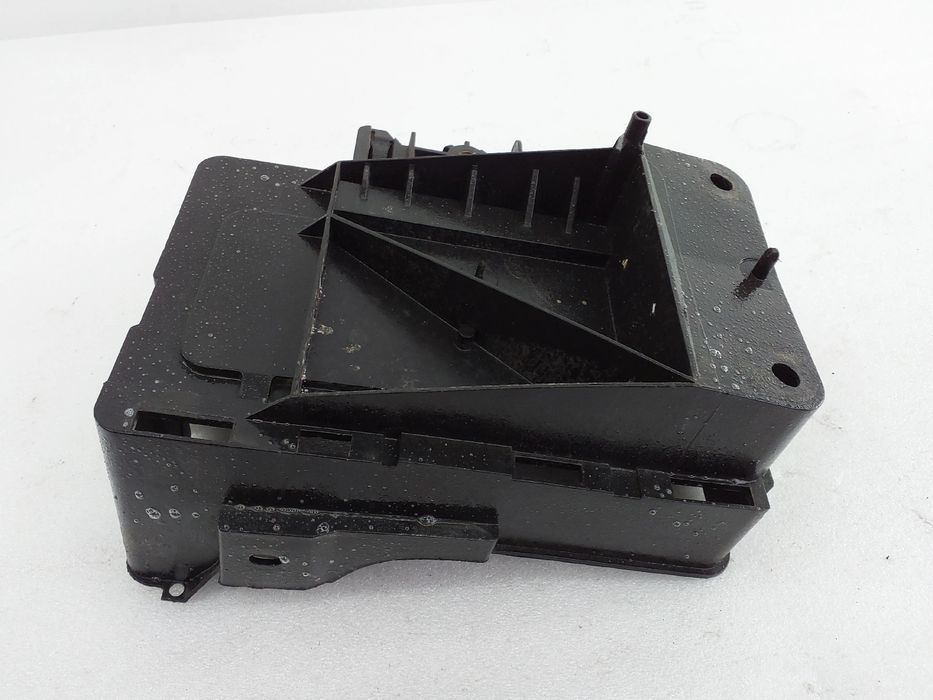 Base / caixa da bateria FORD Focus I Carrinha (DNW)
