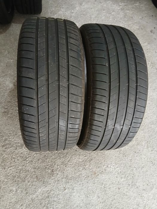 2 Pneus 235/40R19 Bridgestone