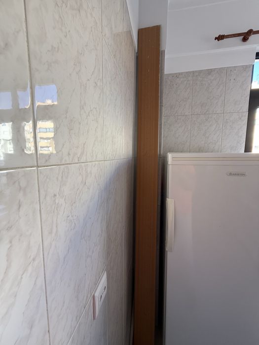 Cozinha Completa em Faia com Bancada em Granito | Como Nova