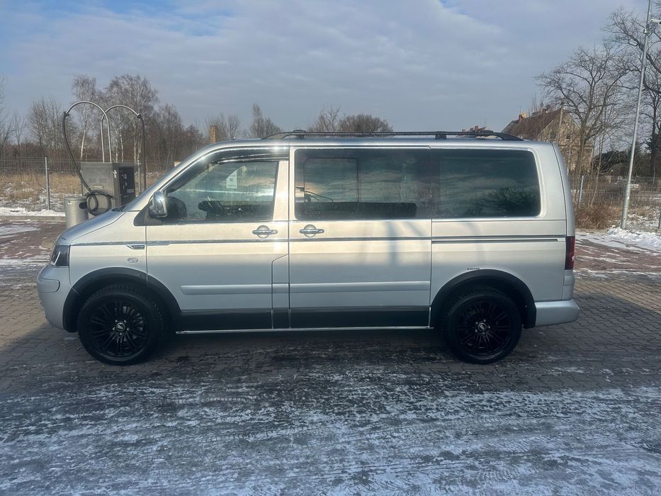 Volkswagen Multivan VW T5 Multivan HIGHLINE 2.5 TDI 130 KM AUTOMAT 7 OS.HAK Doinwestowany