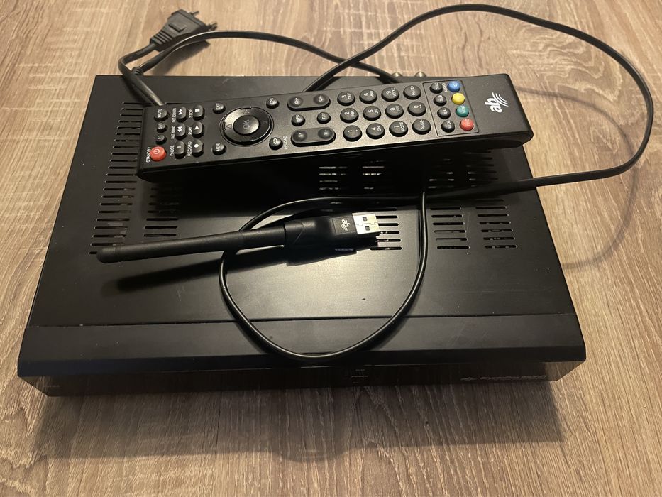 Cryptobox 650 HD cccam oscam cyfrowy tuner sat