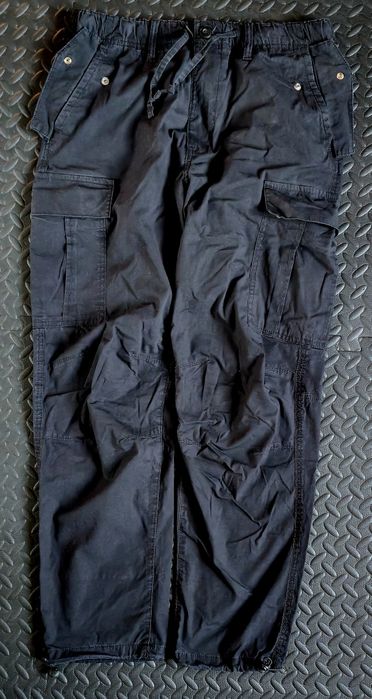 Męskie spodnie bojówki czarne H&M Rip-Stop