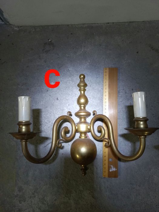 Candeeiros de parede em latão