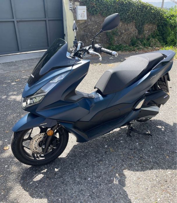 Vendo mota PCX  usada-como nova