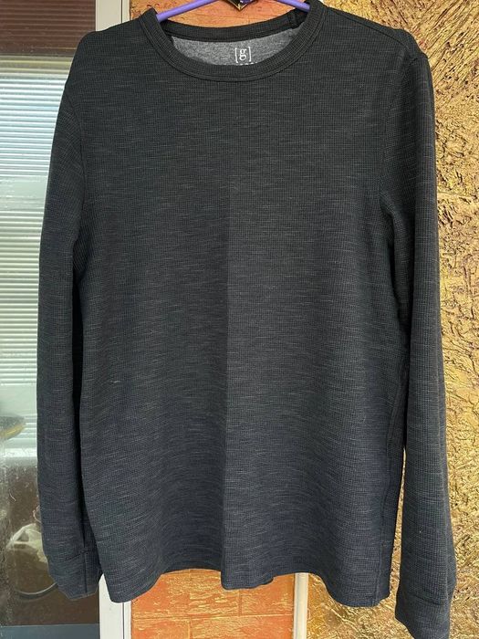 Светр від George