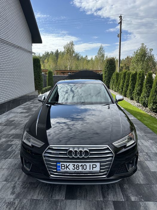 Audi a4 b9 2018 рік