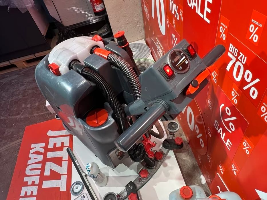 NUMATIC TGB4045 szorowarka 27 godzin przepracowane nowe