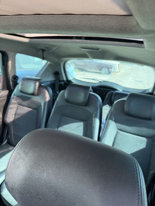Ford S-Max — fotografia 3