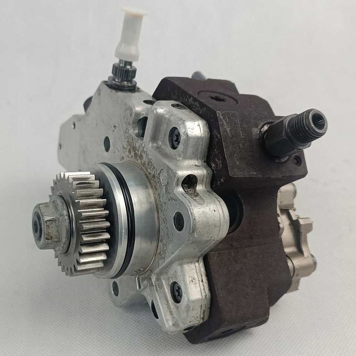 Топливный насос Opel Vivaro 2.0 cdti ТНВД Опель Віваро 2.0 0445010099