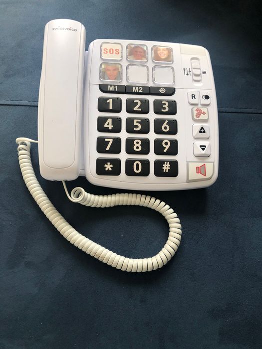 Telefone p/ dificuldade visual,  auditiva números e  som amplificado .64750485330306122