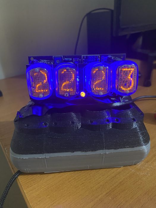 Продам часы на газоразрядных индикатор nixie