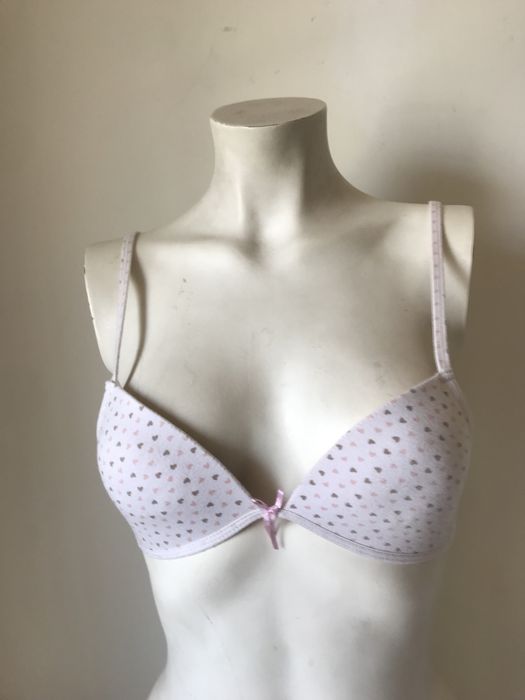 3 Soutiens  NOVOS. Varios tamanhos. Tamanhos e preços ns descrição