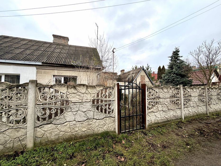 Продам пів будинку район Ковельськоії