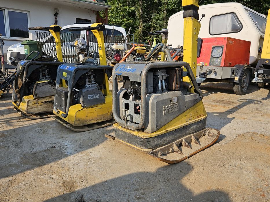 Wynajme koparko-ladowarke i inny sprzęt budowlany..