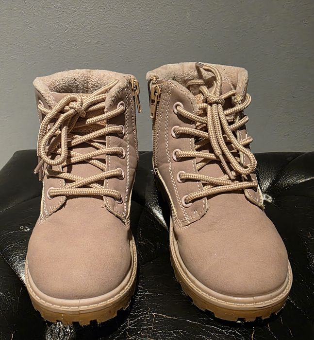 Buty zimowe dziewczęce rozmiar 31 traperki, śniegowce laczki