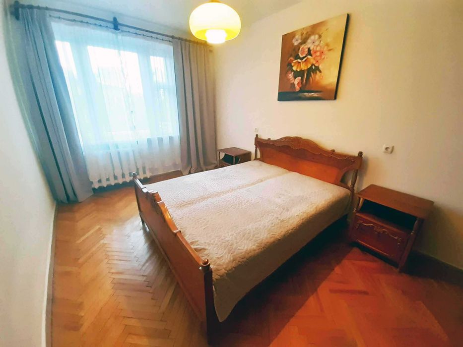 Оренда 3к квартири в Центрі, вул. Тарасівська, 20, 70м2, метро Площа Українських Героїв
