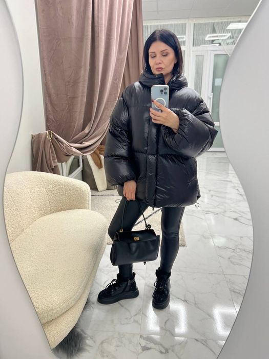 Пуховик Vicolo чорний з капюшоном Л