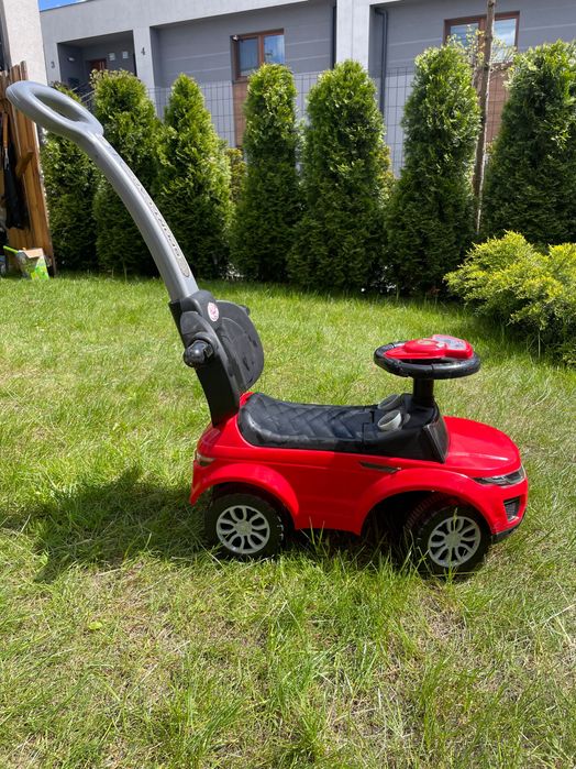 Samochodzik do odpychania.