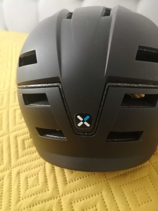 Capacete reforçado da BTWN