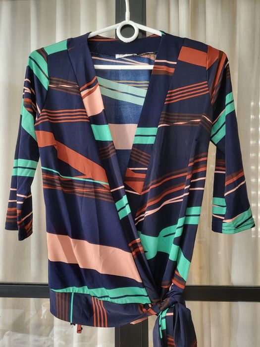 Topshop wiązana bluzka w geometryczne wzory 36