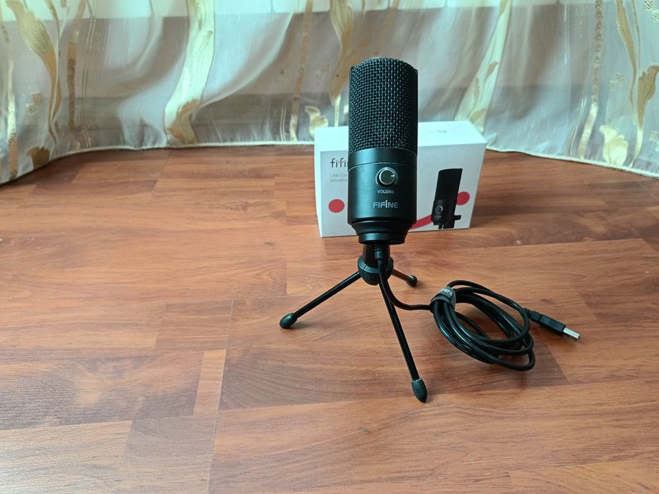 Мікрофон Fifine K669 ідеальний стан повна комплектація
