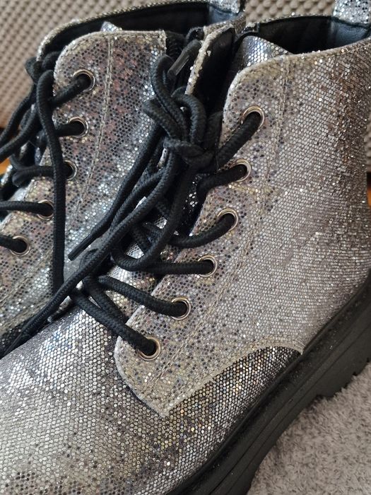 cropp ботинки демі блискучі